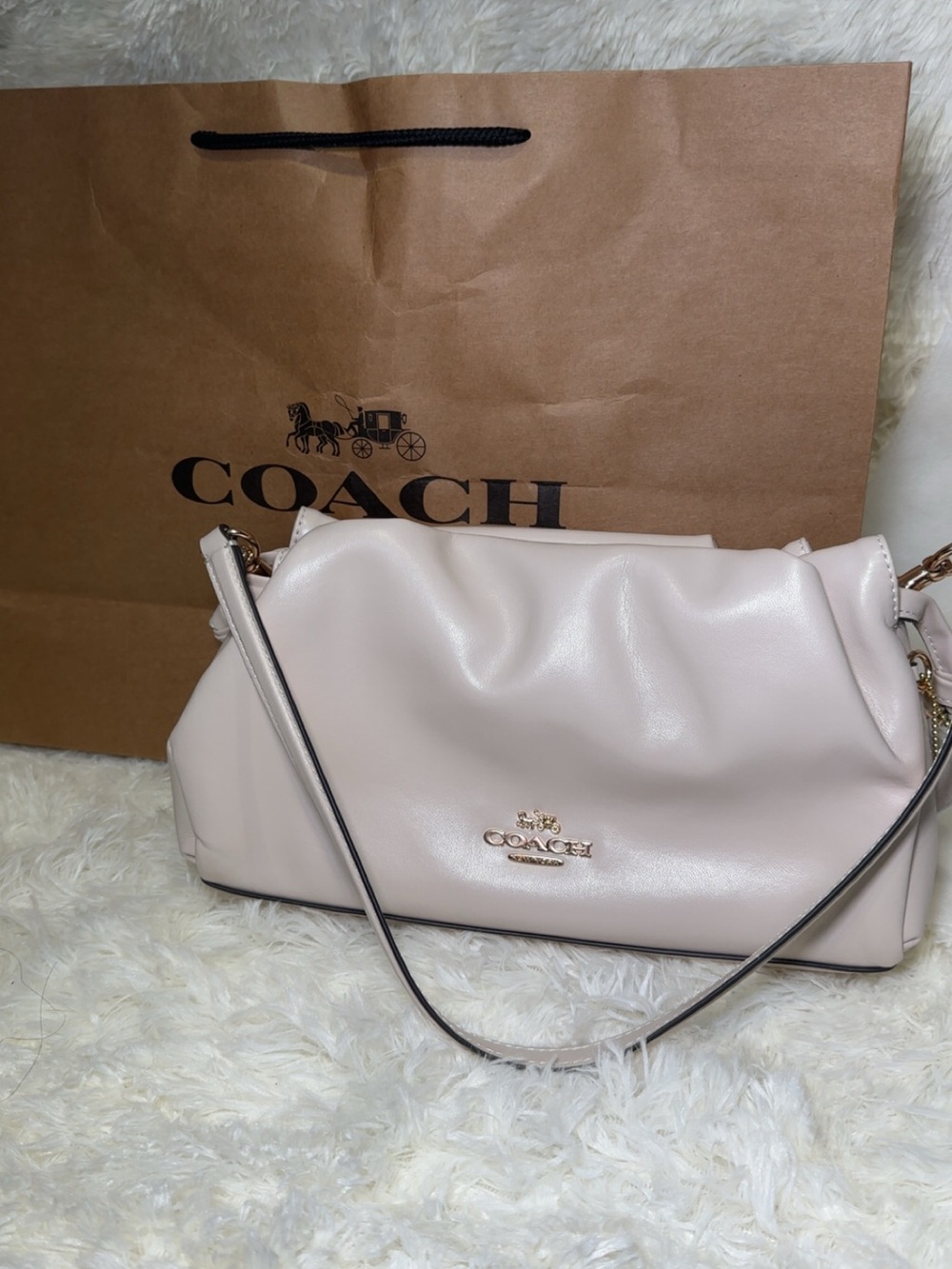 Faye Shoulder Bag